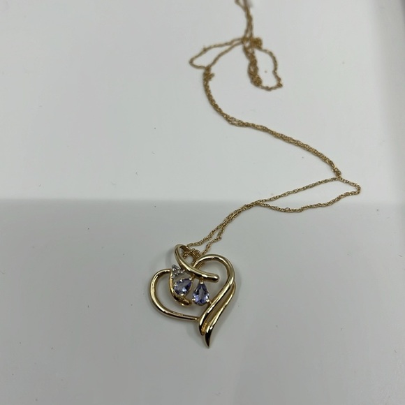 10kt Gold Heart .20 Ct Tanzanite Round Diamond Accent Heart Pendant Necklace - Picture 15 of 17
